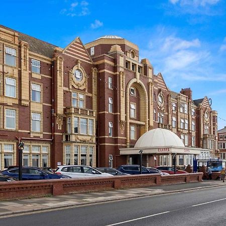 Cliffs Hotel Блэкпул Экстерьер фото